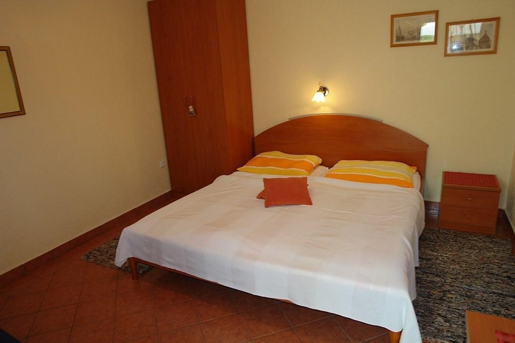 2 Bedroom Amazing Apartment In Crikvenica Room photo